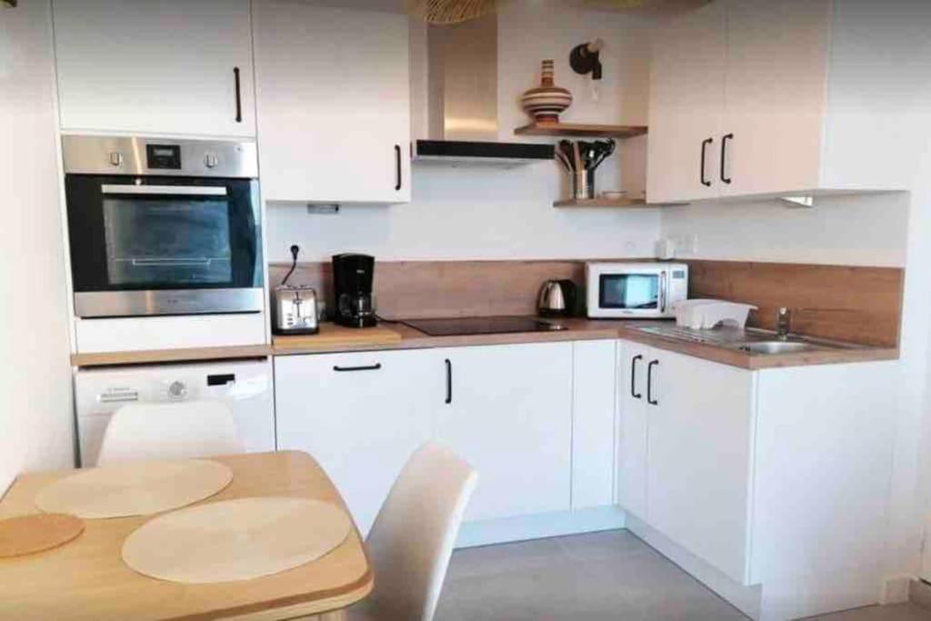 Maisonnette Pour 2 Personnes - Vue Mer - Plage A 100 Metres Ploubazlanec Ngoại thất bức ảnh